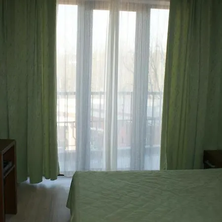 Apartment Mansard Diabis *